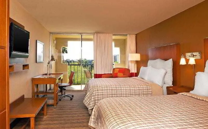 Moxy Phoenix Tempe/Asu Area Hotel